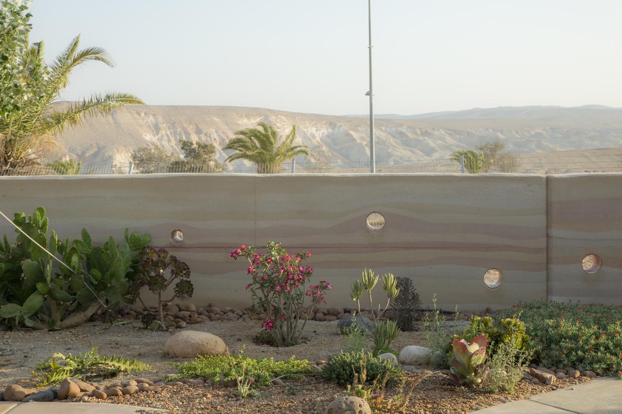 Villa Adama Midreshet Ben Gurion Exterior foto